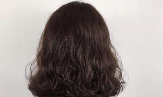 发质较硬的头发适合烫发吗? 发质较硬烫什么发型好看