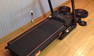 亿健8055d加油在哪里加 不同跑步机加油位置还不一样