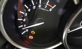 发动机故障灯亮汽车动力还和之前一样是什么原因 具体有以下原因