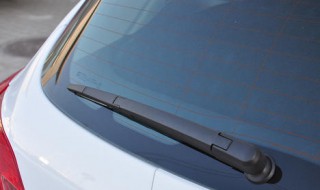 别克雨刮器开关不停是什么原因 维修建议