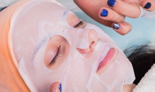 晚上做热敷脸正确方法 热敷脸的步骤有什么