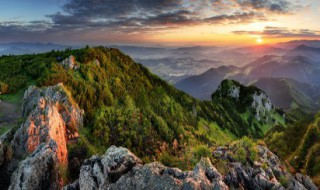 南麓什么意思 南麓的含义