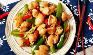 尖椒炒肥肠的做法 教你尖椒炒肥肠的做法