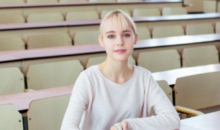 尘世如潮人如水不胜人生一场醉这句话是什么意思 尘世如潮人如水不胜人生一场醉出处