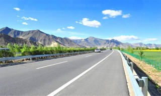 汽车在高速公路跑多少迈最省油 汽车在跑高速时时速多少时最省油