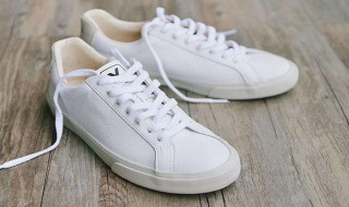 帆布鞋发黄洗白的小窍门是什么 帆布鞋发黄怎么办