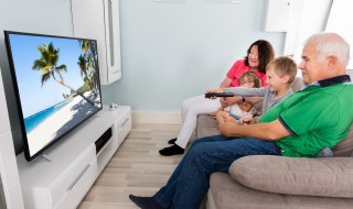 怎么选择客厅电视背景墙壁纸 如何选择客厅电视背景墙壁纸