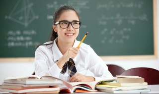 耳提面命什么意思 成语耳提面命的意思