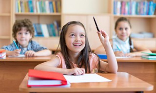 借明月抒发思乡怀人之情的诗句 关于诗人借明月抒发思乡怀人之情的诗句