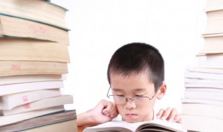 中庭地白树栖鸦冷露无声湿桂花所抒之情是什么 中庭地白树栖鸦冷露无声湿桂花含义