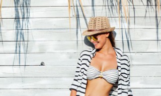 泳衣需要穿内衣裤吗 泳衣需不需要穿内衣裤