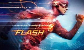 闪电侠穿越到女超人的地球是哪一集 在家追剧是一个很棒的决定