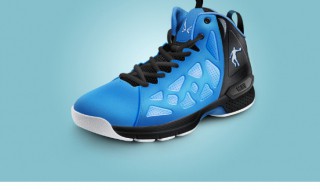 运动鞋怎样不让鞋带跑偏 运动鞋不让鞋带跑偏的方法