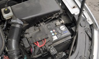 汽车多久启动一次电瓶不会亏电 汽车电瓶每天都漏电吗