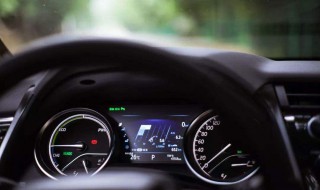 原地怠速多久回满电 原地怠速是什么意思