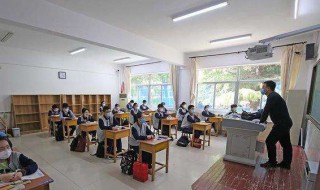 舚唇咂嘴的意思 舚唇咂嘴含义