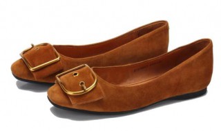 焦糖色鞋子好搭配吗 焦糖色鞋子搭配介绍