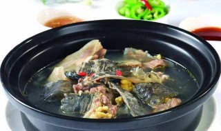 清炖甲鱼汤的制作方法 清炖甲鱼汤的制作方法简单介绍