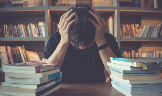 满目疮痍和千疮百孔是一个意思 满目疮痍和千疮百孔的分别解释