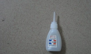 pvc胶水粘到衣服上怎么洗掉 pvc胶水粘到衣服上清洗方法