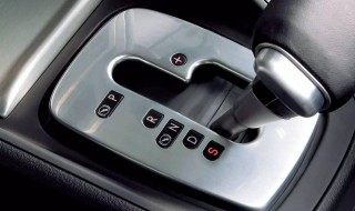 自动挡车N档倒车会如何 自动挡汽车可以挂N挡倒车吗