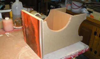 家具的纸板起一层碱怎么去弄 快来看看