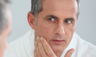 男生化妆简单方法步骤 男生化妆最简单的步骤