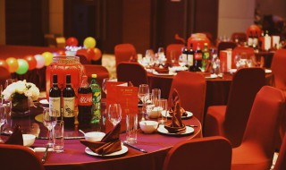 座位排序左大还是右大 会议室座位排序左大还是右大