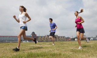 常见的短跑专门性训练方法 常见的短跑专门性训练方法有哪些