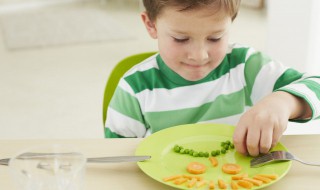 幼儿饮食营养搭配食谱（幼儿饮食营养搭配食谱口诀）