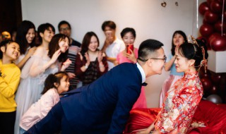 结婚红包上写什么（广东人结婚红包上写什么）