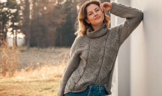 毛衣的穿搭方法 毛衣的穿搭方式