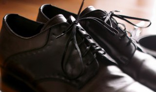 猪扒皮鞋子怎么清理 如何清理猪扒皮鞋子