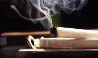 自己在家艾灸怎么方便 怎么方便自己在家艾灸