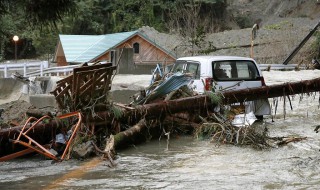 为台风受灾区倡议捐款书怎么写 为台风受灾区募捐倡议书范文