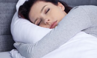 每天失眠的说说经典语录（每天失眠的说说经典语录短句）