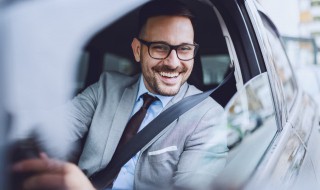 车顶棚上水渍印去除简单方法（汽车顶棚的水渍怎么去除）