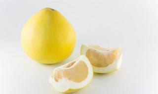 沙田柚的功效与作用（红肉沙田柚的功效与作用）