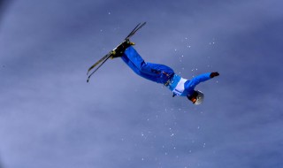 10步高级滑雪技巧 滑雪入门技巧