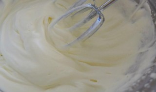 打发的奶油怎么保存 打发的奶油怎么保存可以不融化