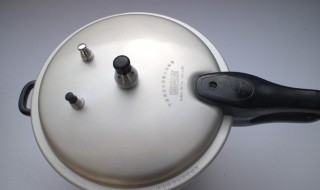 高压锅怎么开锅 高压锅第一次用怎么处理