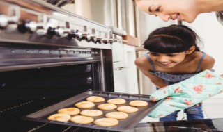 美的烤箱怎么调温度 美的烤箱调温度的方法