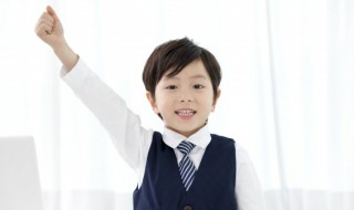 诸葛亮草船借箭歇后语下一句 诸葛亮草船借箭歇后语的下一句