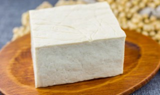 内酯豆腐怎么打开不会碎掉 内酯豆腐倒不出来