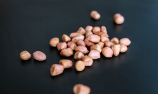 怎么样炒花生米更好吃（花生米怎么炒最好吃）