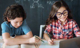 旧字加一笔是什么字（个字加一笔是什么字）