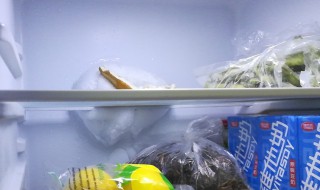 冰箱上面结冰怎么处理 冰箱里边结冰怎么处理