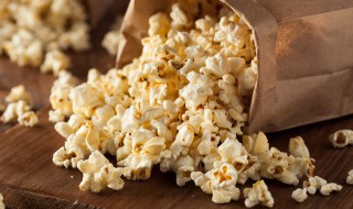 微波炉爆米花怎么做 微波炉爆米花怎么做的又香又甜