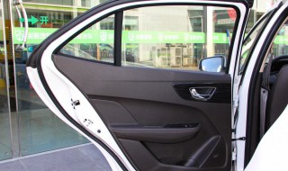 如何用备用钥匙打开车门（车子备用钥匙能打开门嘛）