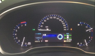 307的发动机故障灯亮是啥原因（307发动机控制系统故障标志亮灯）